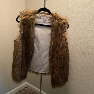 BB DAKOTA‼️ Faux Fur Vest